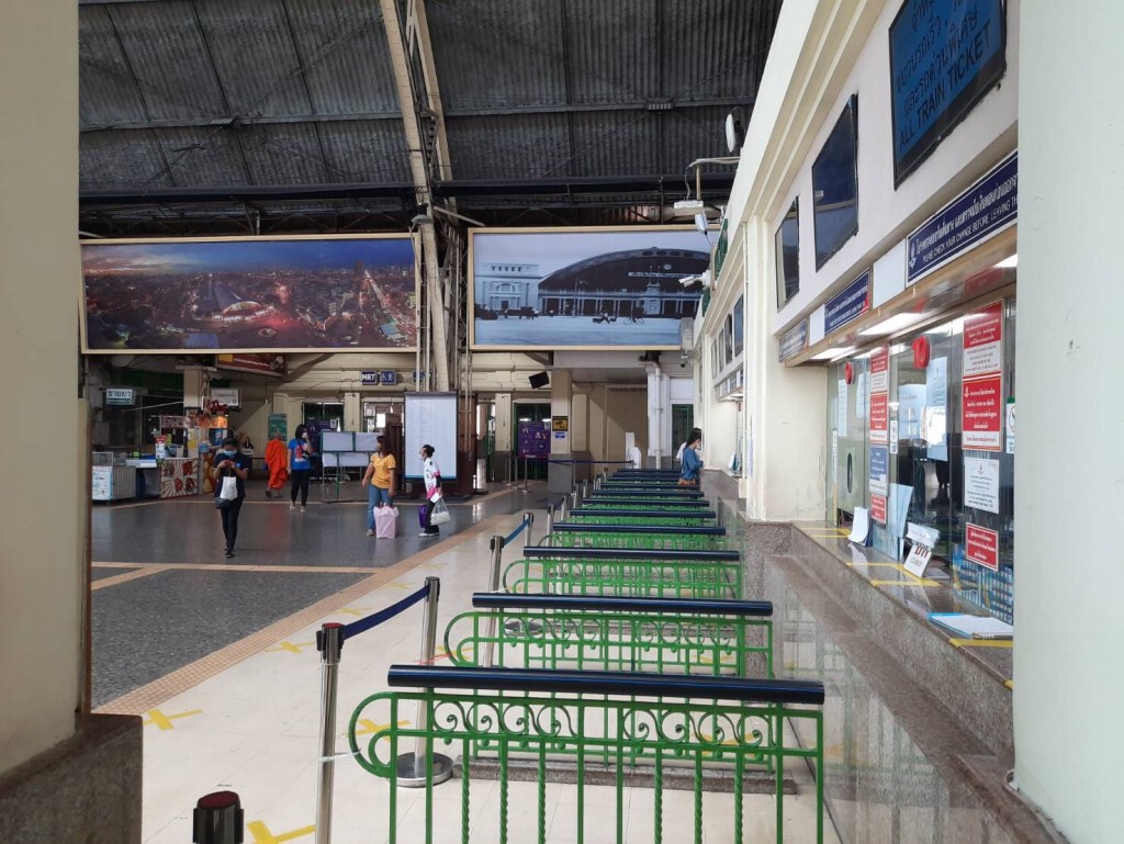สถานีรถไฟเงียบเหงาคนไม่ค่อยกลับบ้านช่วงสงกรานต์เหตุโควิด19