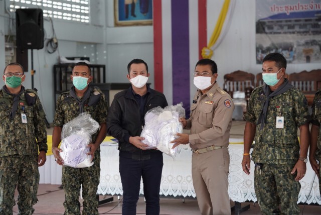 "ณัฏฐ์ชนน" สละเงินเดือน ส.ส. ซื้อข้าวสารแจก