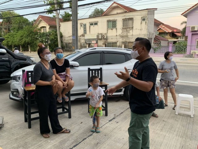 ก้าวไกล เปลี่ยนศูนย์ประสานงานเป็นศูนย์รวมใจ เคียงข้างประชาชน