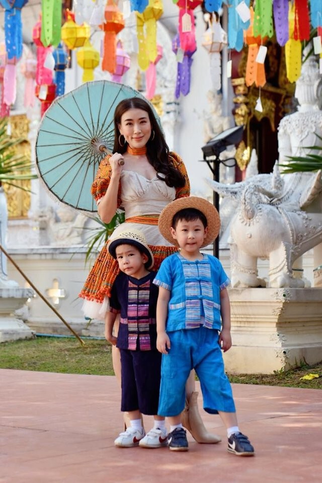 ‘เอิร์น-จิรวรรณ’พร้อมกัลยาณมิตร ซื้อเครื่องเป่าลมช่วยไฟป่า