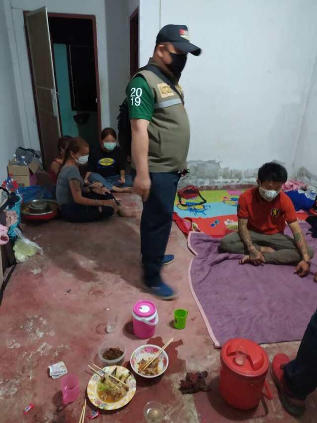 ตร.เชียงใหม่ จับบ่อน-วงเหล้า ฝ่าฝืนพรก.ฉุกเฉิน เพียบ!!