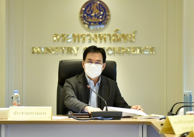 ‘จุรินทร์’ ชงครม.ช่วยชาวไร่ข้าวโพด 1.5  แสนราย