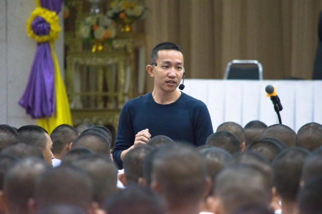 เปิดประวัติ "ผู้กองเบนซ์" อดีต ตชด.แดนใต้ ก่อนเกิดกระแสบนทวิตเตอร์