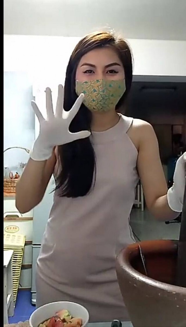 ต้องสู้ถึงจะชนะพิษโควิด! สาวหนองบัวฯ ขายส้มตำออนไลน์ประทังชีวิต
