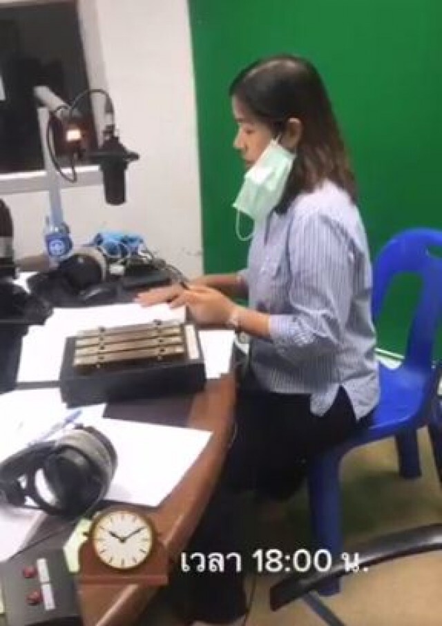 เฮ้ยจริงดิ! เจ้าของวลีติดหู "เวลา 8 นาฬิกา" เสียงบอกเวลาเคารพธงชาติไม่ใช่เสียงอัด แต่ใช้คนจริงๆ พูด