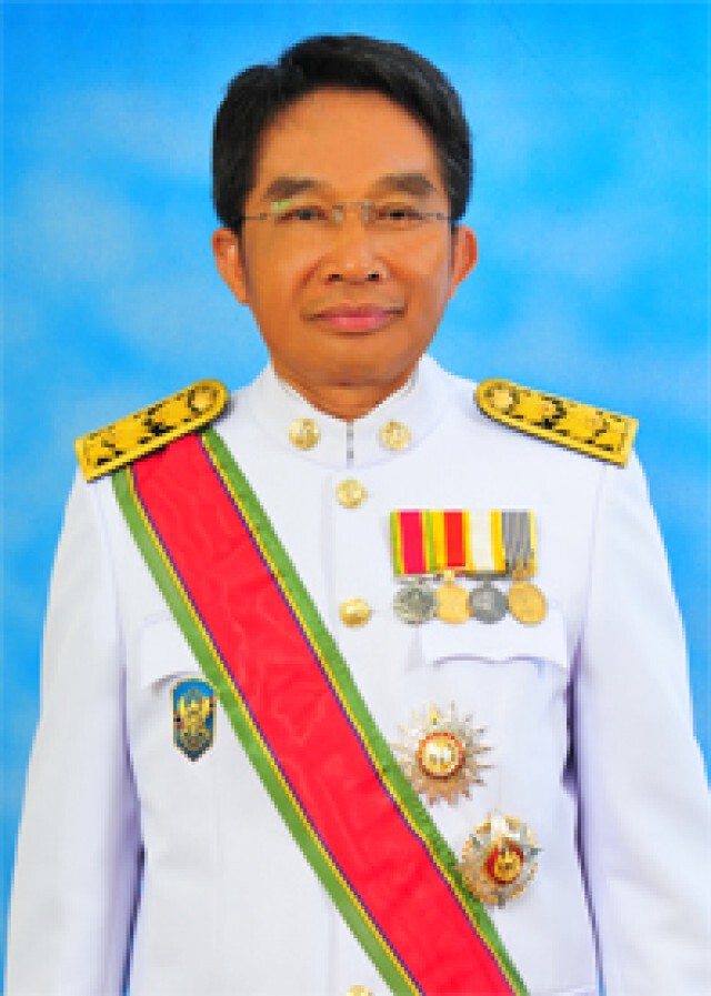 โปรดเกล้าฯ ให้ข้าราชการพลเรือนสามัญพ้นจากตำแหน่ง