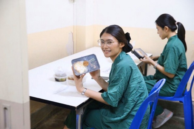 "ต๊อด ปิติ" ทำ 5 เมนู เดลิเวอรี่ให้หมอ-พยาบาล "สู้โควิด-19"