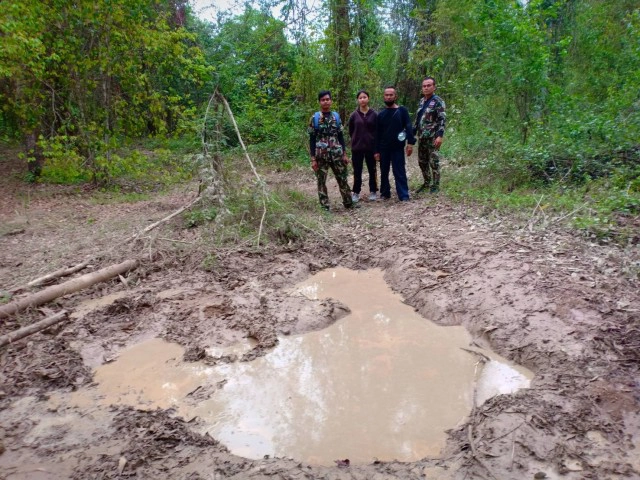 ฮือฮา!!  คลิปผลักดันช้าง30ตัว กลับป่าเขาอ่างฤๅไน