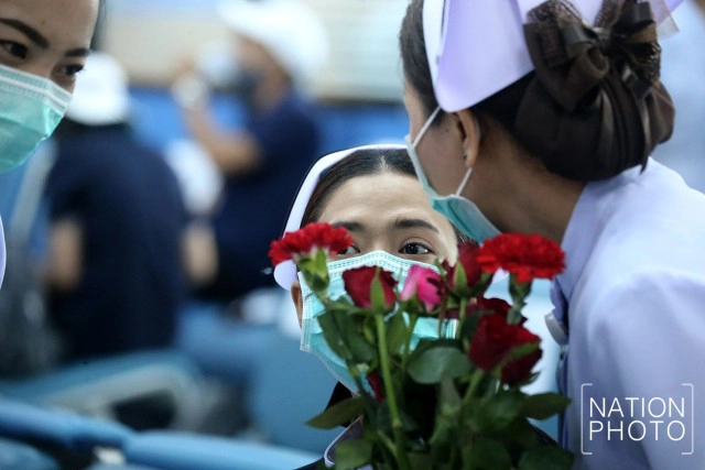 ศึกนี้เราต้องชนะ! หาดใหญ่ ส่ง "นักรบชุดขาว" กว่า 50 ชีวิต เสริมทัพสู้ "โควิด-19" ที่ภูเก็ต