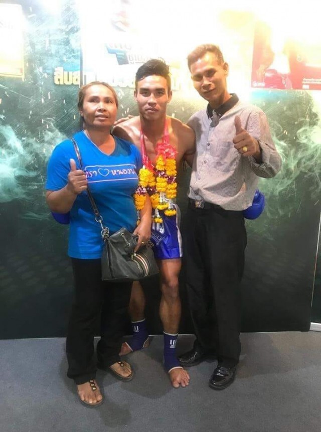 "มหาเดช" ออกรถไถพร้อมทำนา สู้วิกฤตโควิด-19