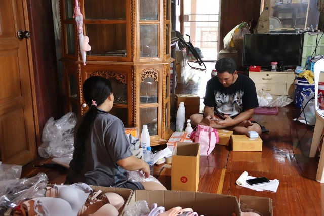 ไปรษณีย์พะเยา อาสารับพัสดุถึงบ้าน ป้องกันโควิด-19