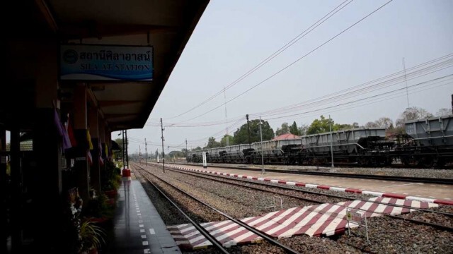 งดเดินรถไฟสายเหนือเข้า "อุตรดิตถ์" ทุกสถานี !!
