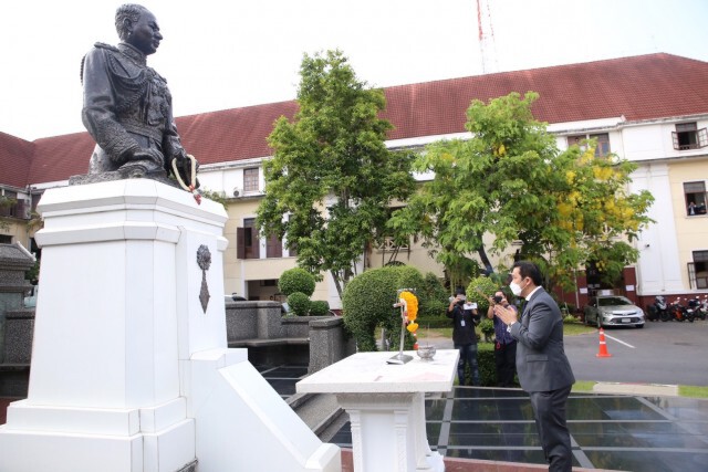 'นิรุฒ มณีพันธ์' เซ็นสัญญานั่งผู้ว่าการรถไฟฯ คนใหม่
