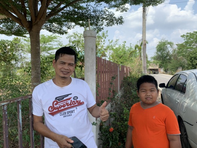 ตลกชื่อดัง "ต๊ะติ๋งโหน่ง" วอนผู้ใจบุญ! บริจาคข้าวสารอาหารเม็ดช่วยสุนัขกว่า 400 ตัว