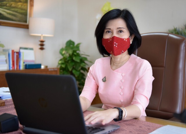 'พาณิชย์' จับหน้ากาก-แอลกอฮอล์ โก่งราคาต่อเนื่อง