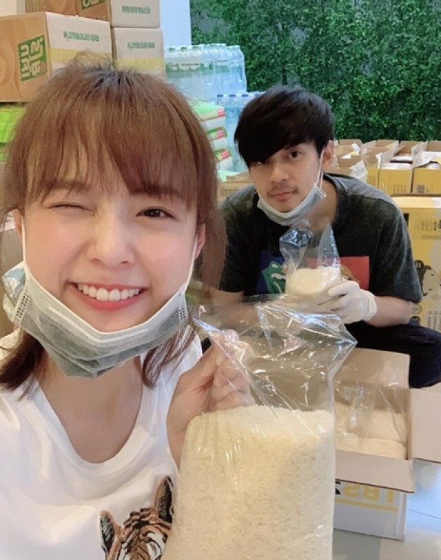 รวมน้ำใจของคนบันเทิงไทย ในช่วงวิกฤติโควิด-19