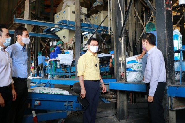 'จุรินทร์' ชี้ปีนี้ราคาข้าวสูงสุดในรอบ 10 ปี