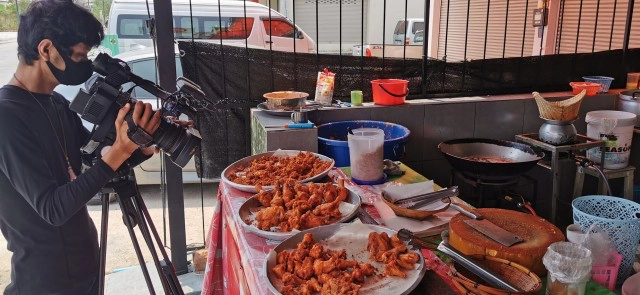 "แม่บังดุล".... ความภูมิใจ"อดุล หละโสะ" ทำเพื่อครอบครัว