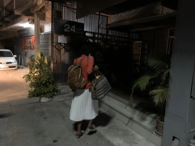 ตะลึง !! สาวเมืองผู้ดีติดสนามบินเชียงใหม่นานนับสัปดาห์