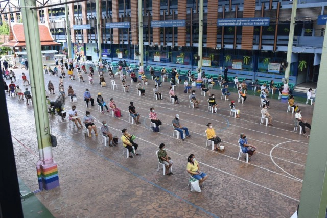 ทอ. จัดครัวสนามเคลื่อนที่แจกอาหารชาวดอนเมือง