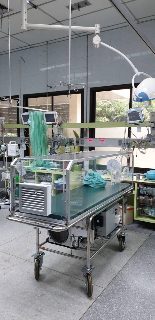 โรงพยาบาลขอนแก่น ผลิตเปลนอนขนย้ายผู้ป่วยโควิด-19