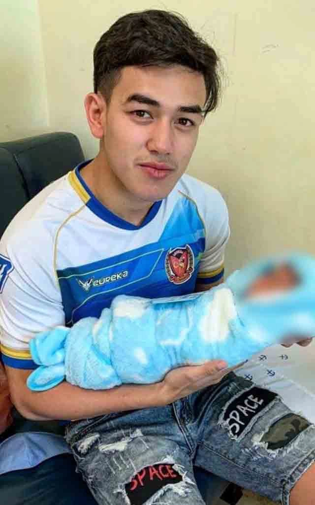 นักมวยไทย "ฟาอีส ลูกสวน" ภรรยาคลอดบุตรแล้ว