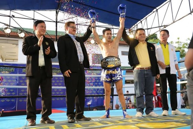 นักมวยไทย "ฟาอีส ลูกสวน" ภรรยาคลอดบุตรแล้ว