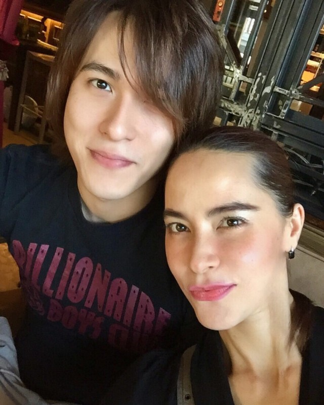 คุณแม่มาแล้ว "มาช่า" ทำข้าวกล่องแจกฟรี
