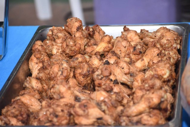 ทอ. จัดครัวสนามเคลื่อนที่แจกอาหารชาวดอนเมือง