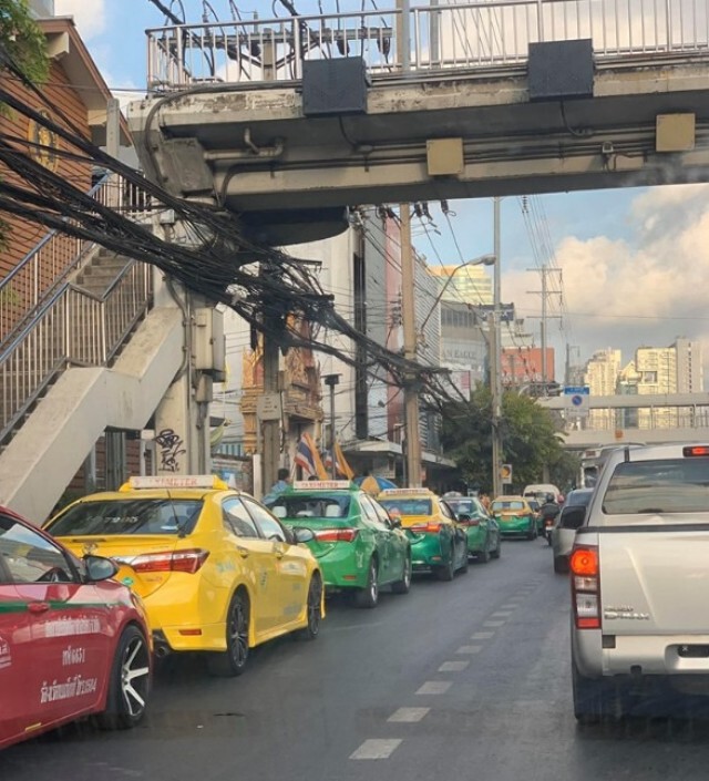 อนุสรณ์ แจงข่าวแจกเงินแท็กซี่เป็นเฟกนิวส์ จ่อฟ้องคนกุข่าว
