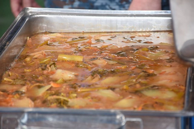 ทอ. จัดครัวสนามเคลื่อนที่แจกอาหารชาวดอนเมือง