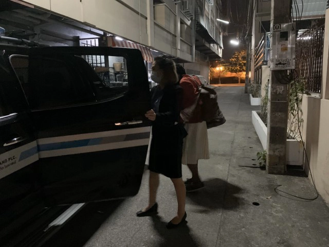 ตะลึง !! สาวเมืองผู้ดีติดสนามบินเชียงใหม่นานนับสัปดาห์