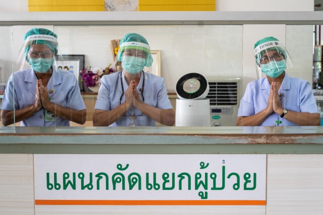 LG มอบเครื่องฟอกอากาศสถาบันบำราศนราดูร-รพ.ศิริราช สู้โควิด-19