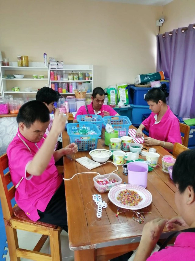 โควิด-19 กระทบ "บ้านรื่นสุข" เงียบเหงา