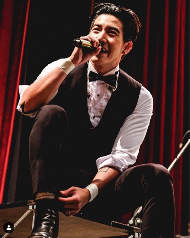โตโน่ สั่งทำเครื่องฆ่าเชื้อโรคหน้ากากอนามัยให้โรงพยาบาล