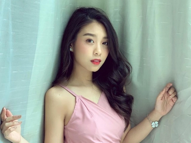 แก้ว BNK48 บริจาคชุด PPE จำนวน 20 ชุด แก่ รพ.ชลบุรี