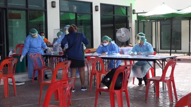 คนไทยกลับ ด่านปดังเบซาร์ อย่างต่อเนื่อง