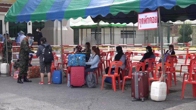 คนไทยกลับ ด่านปดังเบซาร์ อย่างต่อเนื่อง