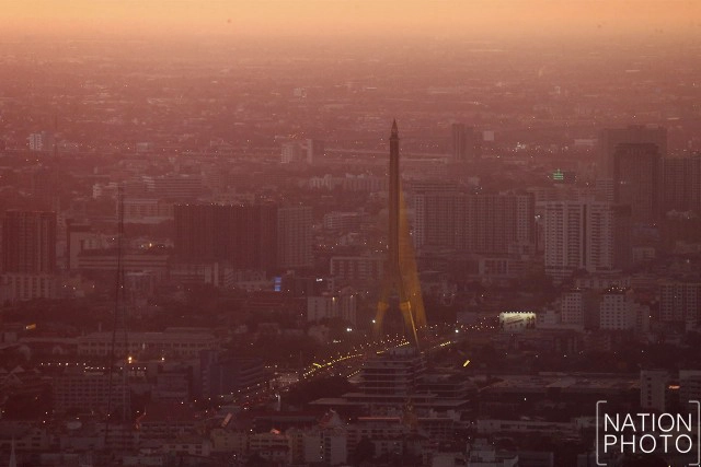 บรรยากาศยามเย็น! เมืองกรุงเทพฯ จากชั้น 81 โรงแรมใบหยกสกาย