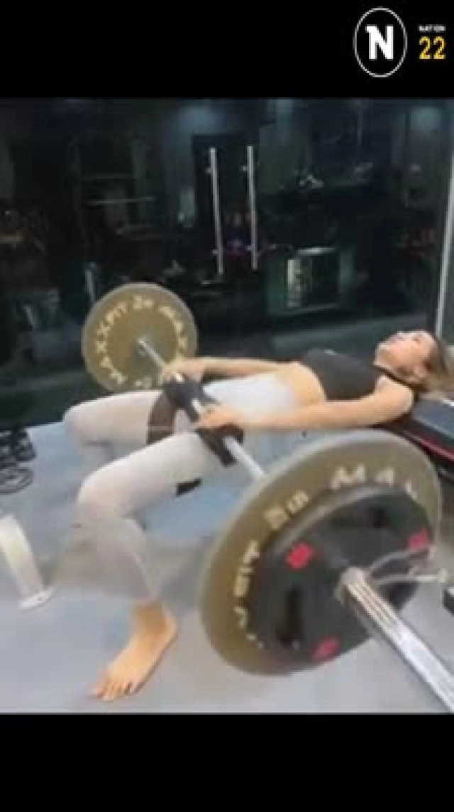 ฟิตเปรี๊ยะ "กระแต อาร์สยาม"โพสต์คลิปสอนท่าปั้นสะโพกเด้งๆ