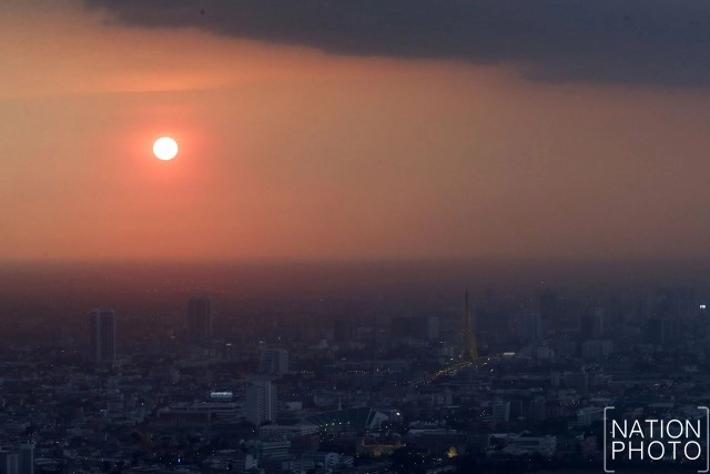 บรรยากาศยามเย็น! เมืองกรุงเทพฯ จากชั้น 81 โรงแรมใบหยกสกาย