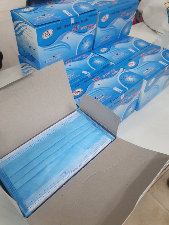 พาณิชย์จับเพิ่มอีก 12 ราย โก่งราคาหน้ากากอนามัย-แอลกอฮอล์