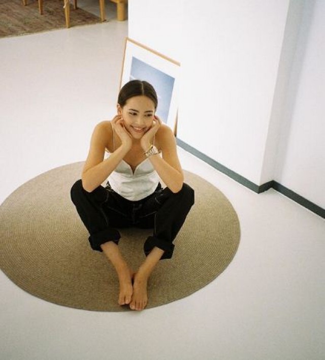 How to "อยู่บ้านอย่างไรให้ได้รูป" แบบ "ญาญ่า"
