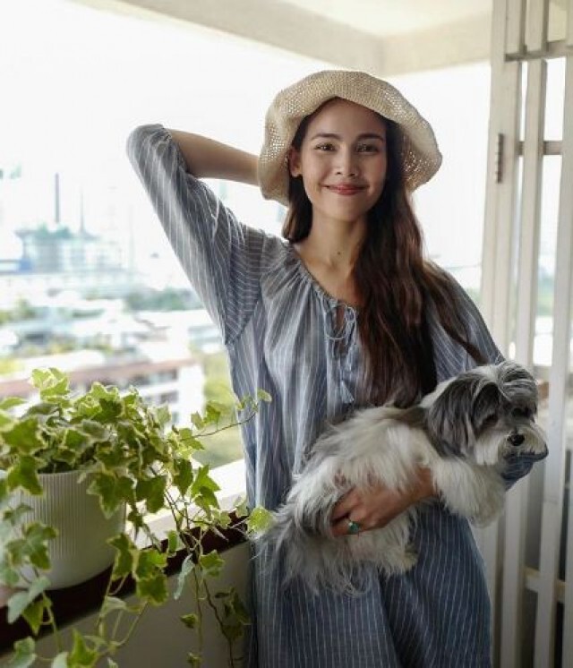 How to "อยู่บ้านอย่างไรให้ได้รูป" แบบ "ญาญ่า"
