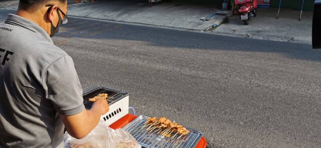 หมูปิ้ง..."เมืองกรุง เอฟซี" ลมหายใจเพื่อฟุตบอล