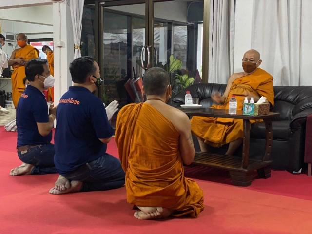 คณะสงฆ์ จ.ปทุมธานี มอบทุน-สิ่งของ โรงทานวัดคุณหญิงส้มจีน