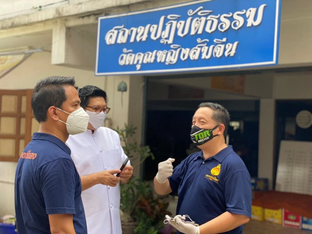 คณะสงฆ์ จ.ปทุมธานี มอบทุน-สิ่งของ โรงทานวัดคุณหญิงส้มจีน