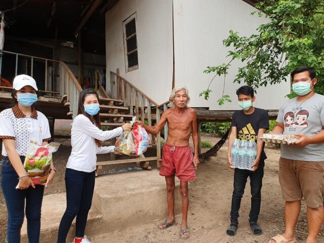 "เบ๊อะ มยุรา" ลูกทุ่งเสียงปัง ร้องเพลงระดมทุนบรรเทาทุกข์ผู้ประสบภัยโควิด-19