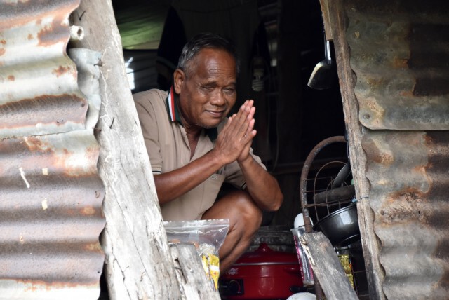 "โมบายเดลิเวอรี่" ทหารส่งอาหารช่วยประชาชนช่วง "โควิด" ระบาด