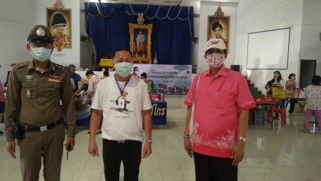 นำน้ำพริกปลาทูฯ แจกผู้ได้ระบผลกระทบโควิด-19